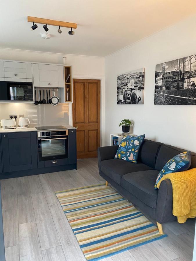 Little Trevio - Seaside Haven With Parking And Sea Views Διαμέρισμα Brixham Εξωτερικό φωτογραφία