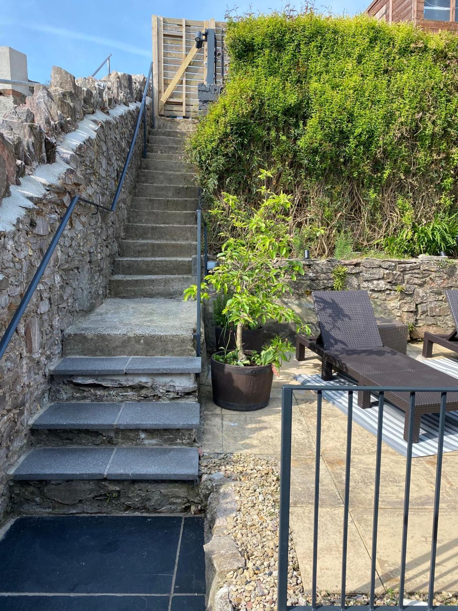 Little Trevio - Seaside Haven With Parking And Sea Views Διαμέρισμα Brixham Εξωτερικό φωτογραφία